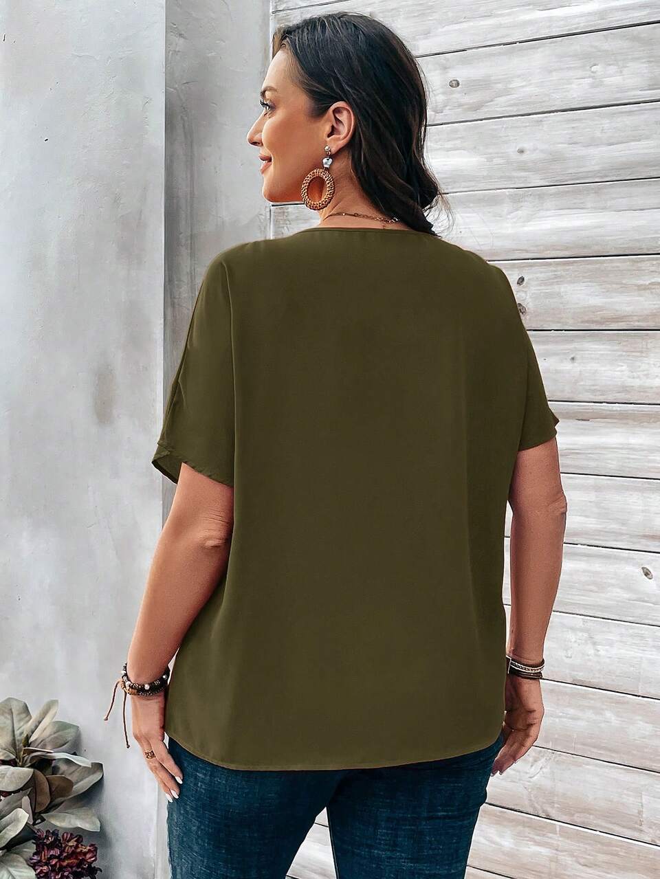 Plus Size Plain Batwing Sleeve Buttoned-Up Blouse