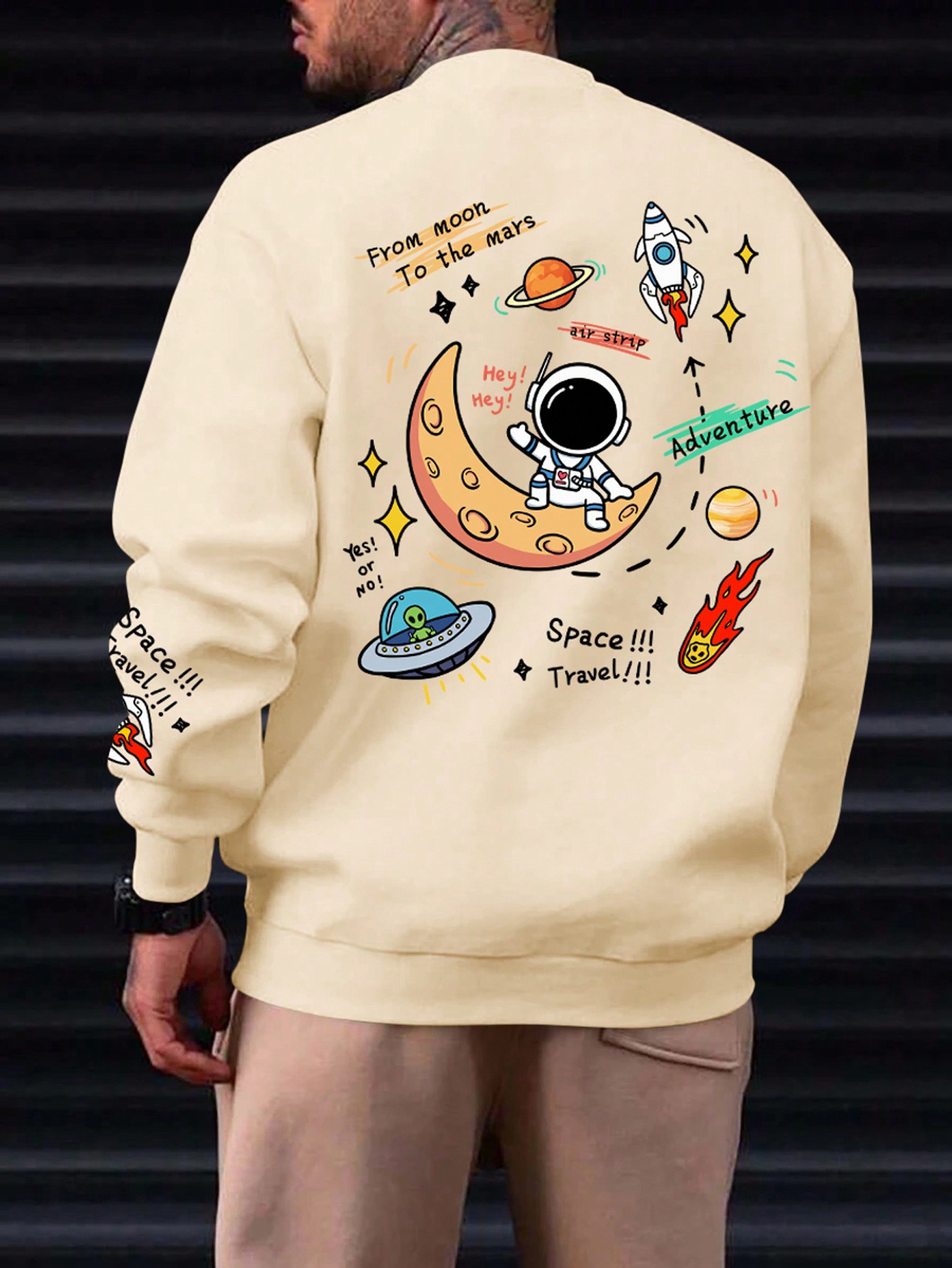 Manfinity Dauomo Men's Round Neck Long Sleeve Sweatshirt With Astronaut And Alien Print
