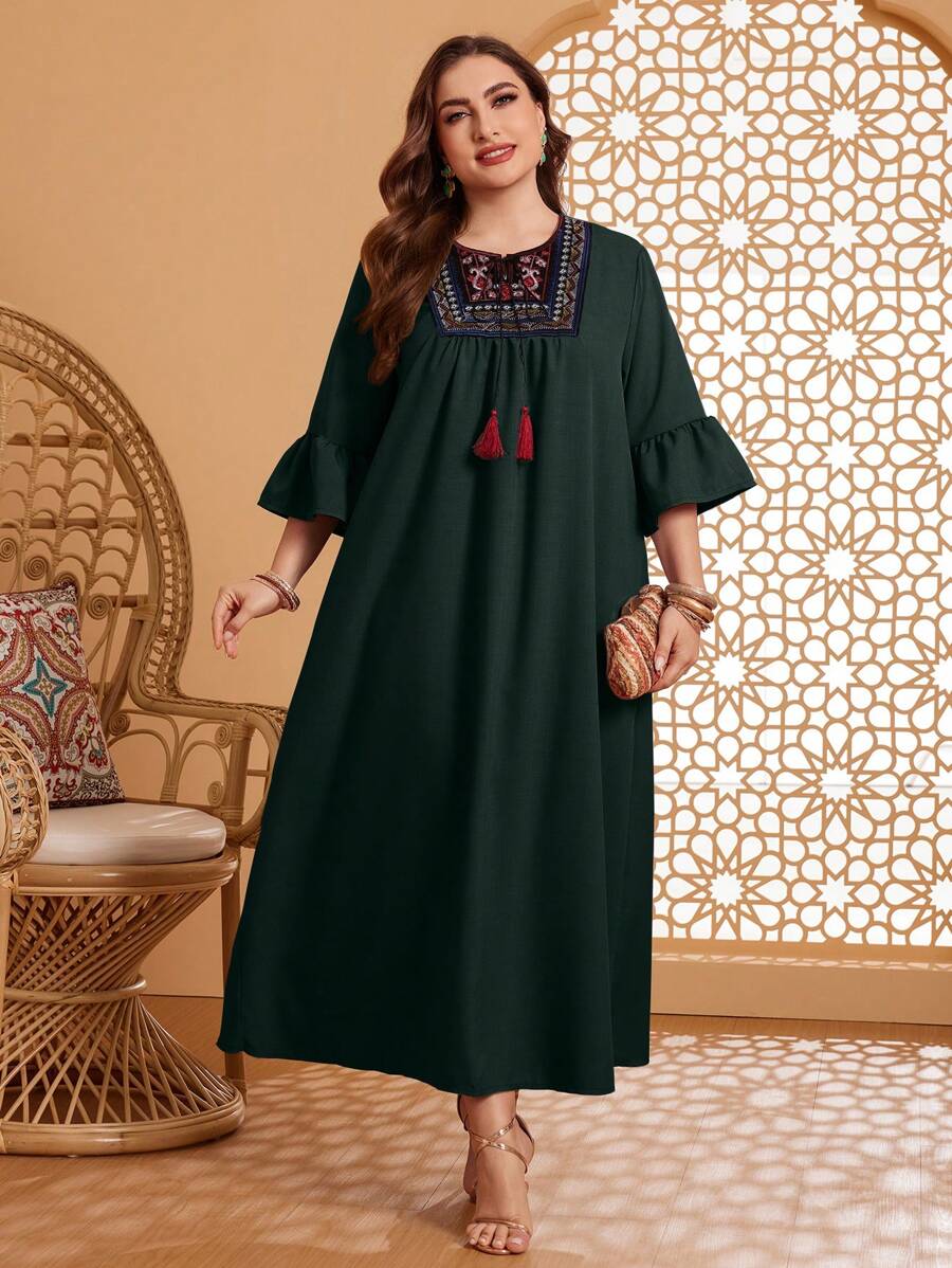 Al Najma Kích thước lớn Váy có thắt lưng Với Ruffle Và Vá lại Thiết kế - Màu xanh lá cây đậm - Xem 1