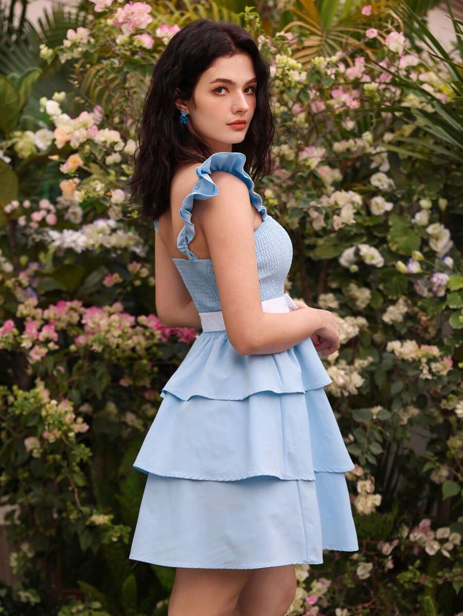 GENKIRA 甜美女孩短款盖袖撞色腰部分层荷叶边连衣裙 - 藍白色 - 查看 1