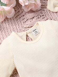 SHEIN 嬰兒女新生兒純棉長袖肋紋連身衣,心形印花長褲和頭帶套裝 - 彩色 - 查看 4