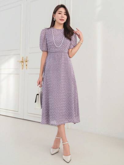 DAZY 两件套服装：圆领泡泡袖上衣和 V 领褶皱腰连衣裙套装，适合节日约会之夜和返校服装