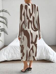 Chiquease Women's Random Printed Casual 2-Piece Set - Coffee Brown - View 2