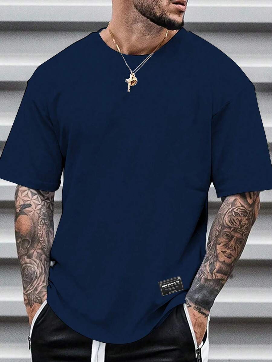 Manfinity Homme 男式加大號字母凹凸造型圓領短袖t恤 - 藏蓝色 - 查看 1