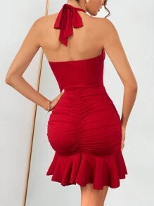 SHEIN Privé Vestido de verano elegante y sexy sin mangas estilo cuello halter en rojo para mujeres con dobladillo con volantes y espalda descubierta. Vestido entallado de uso diario y vacaciones - Rojo - Ver 2
