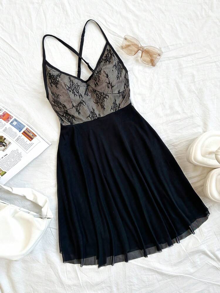Ladies' Lace & Mesh Splicing A-Line Dress With Spaghetti Straps
