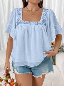 Flirla 大尺碼花卉刺繡襯衫配褶邊修飾和紋理面料 - 藍色 - 查看 6