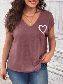 SHEIN LUNE Plus Size Heart Print V-Neck T-Shirt - Burgundy - View 1