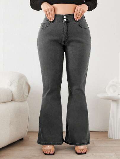 RueChic Plus Size Women's Pocket Flared Jeans