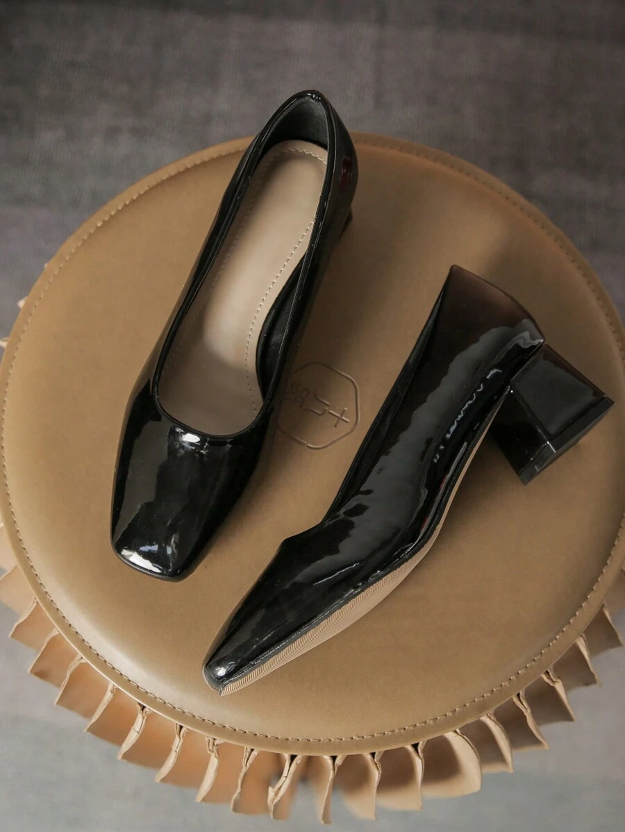 方頭粗跟高跟鞋，經典光面皮革多用途日常通勤大尺碼女鞋中跟鞋 - 黑色 - 查看 1