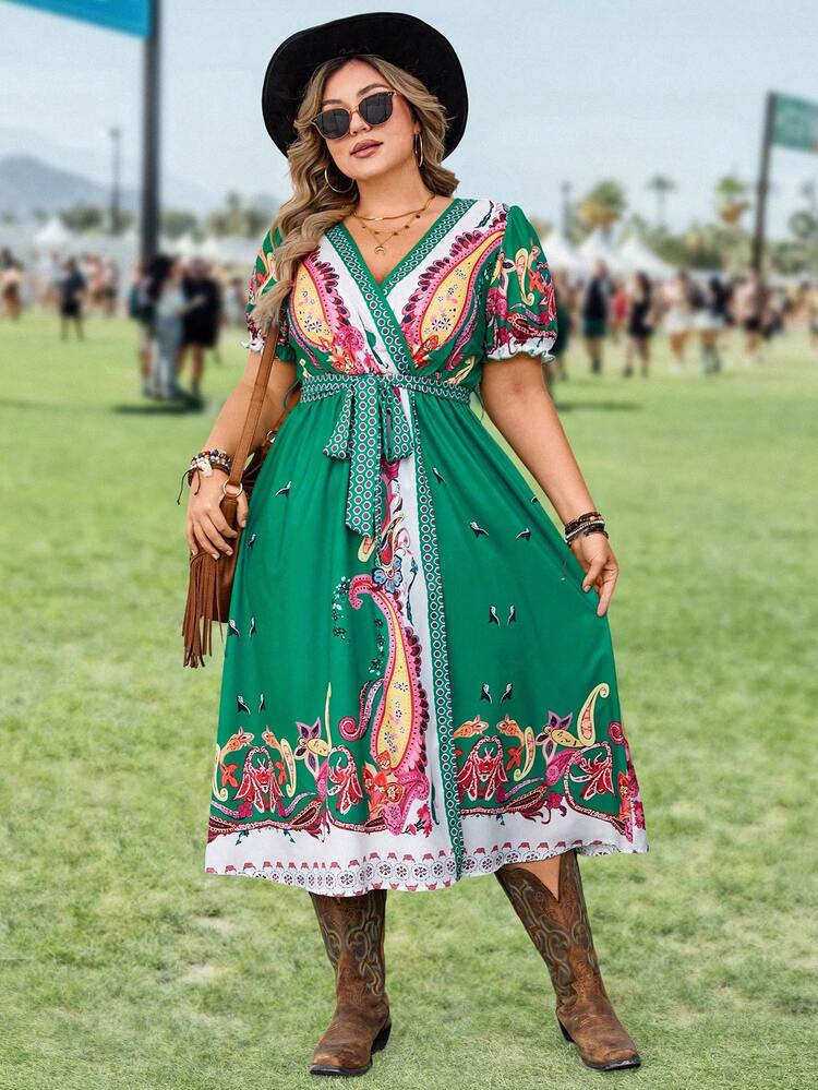 Plus Size Paisley Print V-Neck Short Sleeve Casual Dress