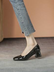 方頭粗跟高跟鞋，經典光面皮革多用途日常通勤大尺碼女鞋中跟鞋 - 黑色 - 查看 3