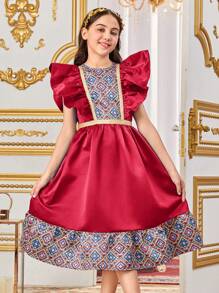 SHEIN Tween 女童可爱圆领拼布荷叶边下摆印花连衣裙