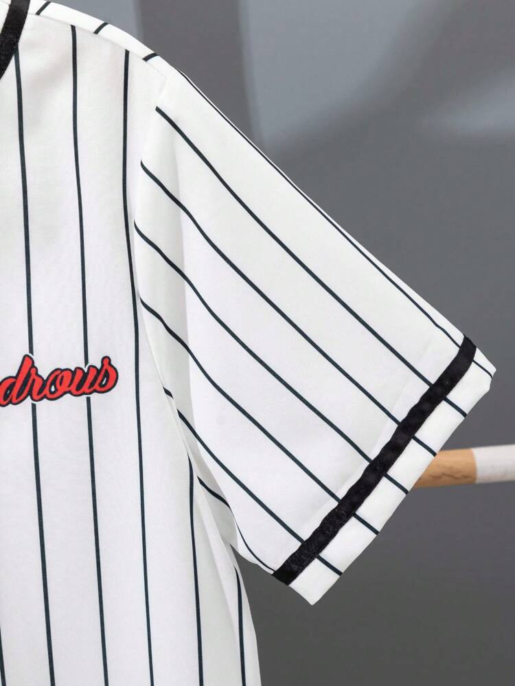 Tween Boys' Loose Fit Casual Short Sleeve Weave Shirt With Vertical Stripe And Single Breasted Button Closure