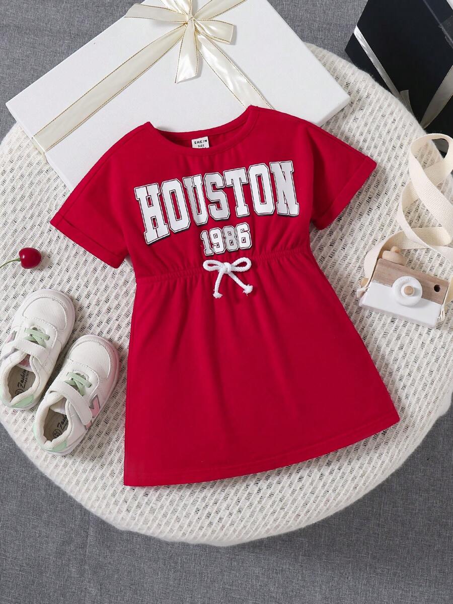 SHEIN Cute Baby Girl's College-Style Short Sleeve Drawstring Dress With Letter Print - Red - View 1