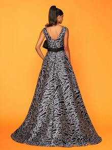 Long High-End Elegant And Graceful Evening Dress For Formal Occasions - Black - View 2