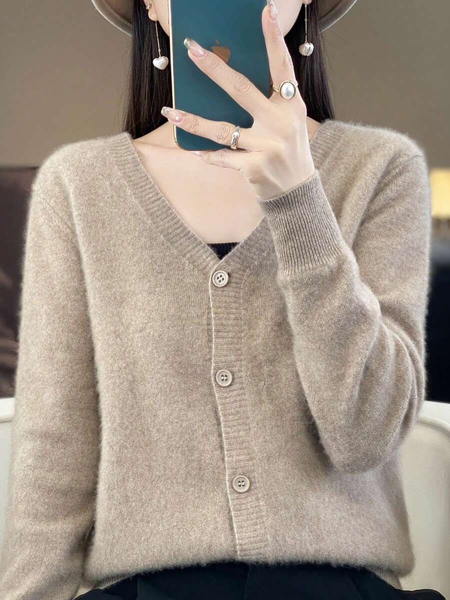 新款春季時尚復古純色薄款V領開襟針織衫 - 駝色 - 查看 1