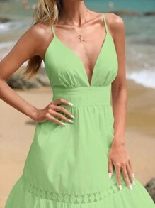 SHEIN VCAY 女式純色露背吊帶裙 - 綠色 - 查看 6