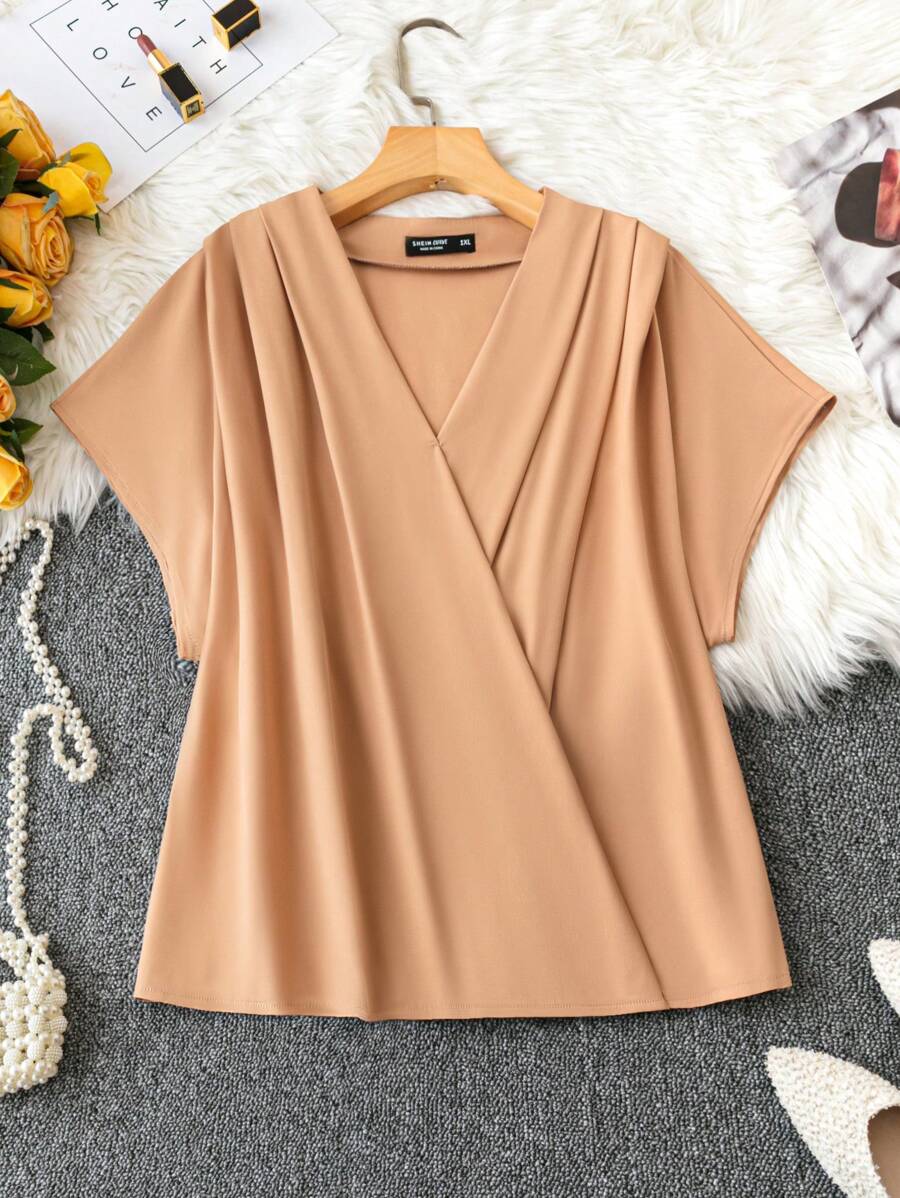 SHEIN LUNE 大尺碼女士純色百摺蝙蝠袖襯衫 - 卡其色 - 查看 1