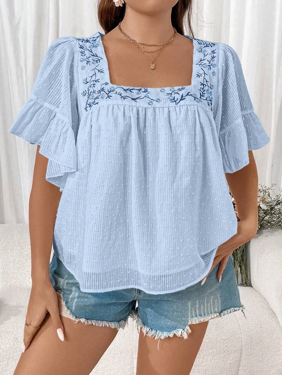 Flirla 大尺碼花卉刺繡襯衫配褶邊修飾和紋理面料 - 藍色 - 查看 1