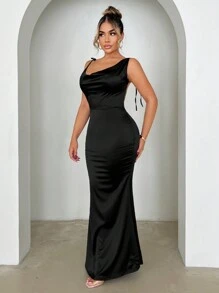 SHEIN SXY Thanh lịch Đen Xa ten Thêm dài Viền không đối xứng Váy liền áo Với Không lưng , Sâu v cổ Và Mỹ nhân ngư Hình bóng - màu đen - Xem 3