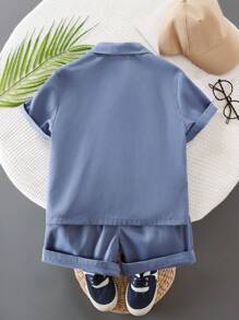 SHEIN Kleine Jungen 2Stück/Set locker geschnittenes Kurzarm Anzug-Jacke mit schlichten Farben, klassisch und vielseitig, geeignet für Ausflüge, Schule, Feiertage, Frühling und Sommer, und Shorts