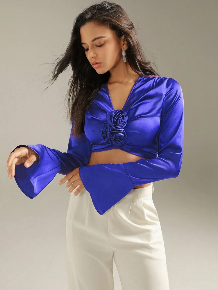 Blusa corta con mangas acampanadas de estampado floral jacquard para mujer, color morado