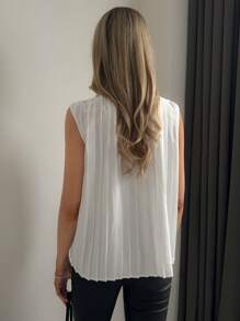 SHEIN LUNE Women's Fashionable Simple Pleated Sleeveless Shirt - White - View 5