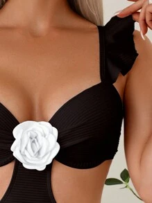 SHEIN Swim Färgblock Trendigt: Utskurna Detaljer 3D Blomma Detalj Älskling Nacklinje One Piece Baddräkt - Svart - Visa 3