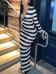Women's Striped Print Deep V-Neck Long Sleeve Dress, Suitable For Summer - Black and White - View 4