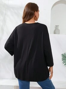 Mulvari 大尺碼女性鬆身蕾絲拼接t恤 - 黑色 - 查看 2