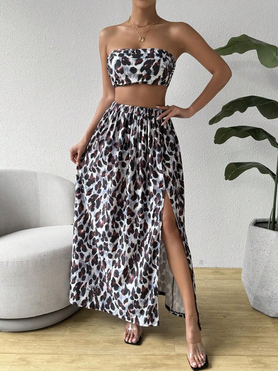 SHEIN VCAY Crop Top And Front Slit Skirt With Floral Print - Black and White - View 1