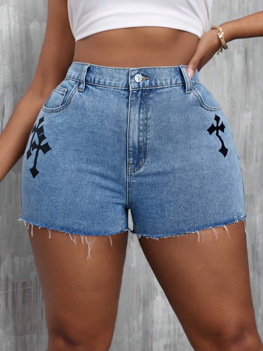SHEIN SXY Plus Size Cross Pattern Printed Frayed Hem Skinny Denim Shorts - Light Wash - View 1
