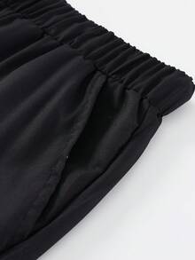 ROMWE MEN Street Life 男款度假風格椰樹&字母印花漸層短褲,適用於春季和夏季 - 黑色 - 查看 3