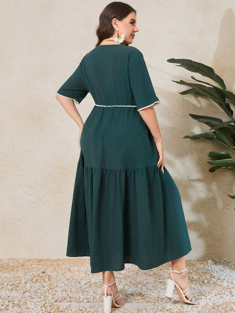 Plus Size Women's Floral Embroidery Short Sleeve Dress