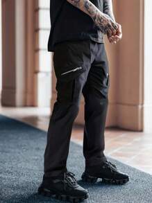 Manfinity Roughcore 男士翻盖口袋抽绳腰工装裤 长款纯黑色 秋季外出裤