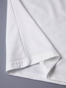 Manfinity Homme 男士對比色polo恤衫和短褲套裝 - 黑與白 - 查看 5