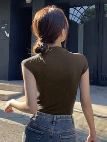 DAZY Màu thuần Thon gọn Cổ Polo Áo thun - Lạc đà - Xem 2