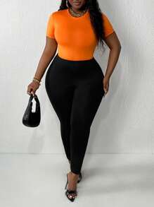 Slaydiva Plus Size Casual Basic Round Neck Short Sleeve Bodysuit Set