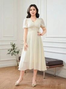 DAZY Đầm suông thường ngày cổ chữ V tay bồng thắt eo - Màu be - Xem 6