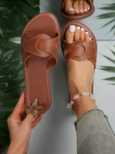 Comfortable Summer Flat Sandals With Strap