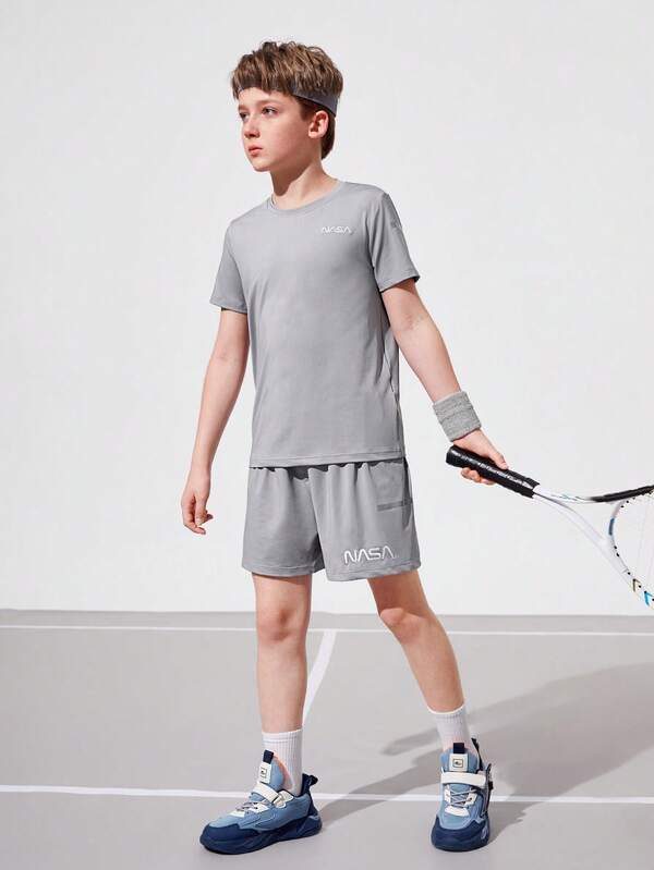 SHEIN Tween chłopiec Haft literowy Odzież sportowa Komplety Biżuterii Zawierający Topy I Szorty