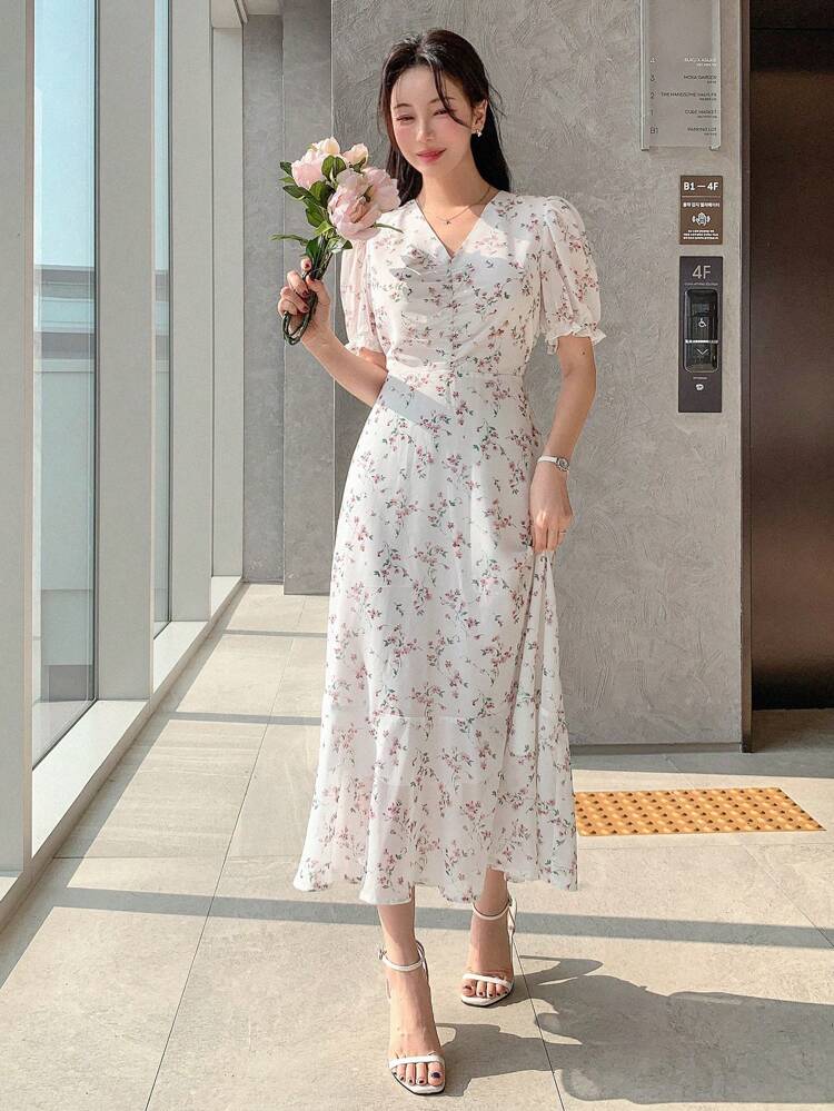 Women's V-Neck Ruffle Short Sleeve Floral Dress Sundress Vacation Outfits Women Dress Boho
