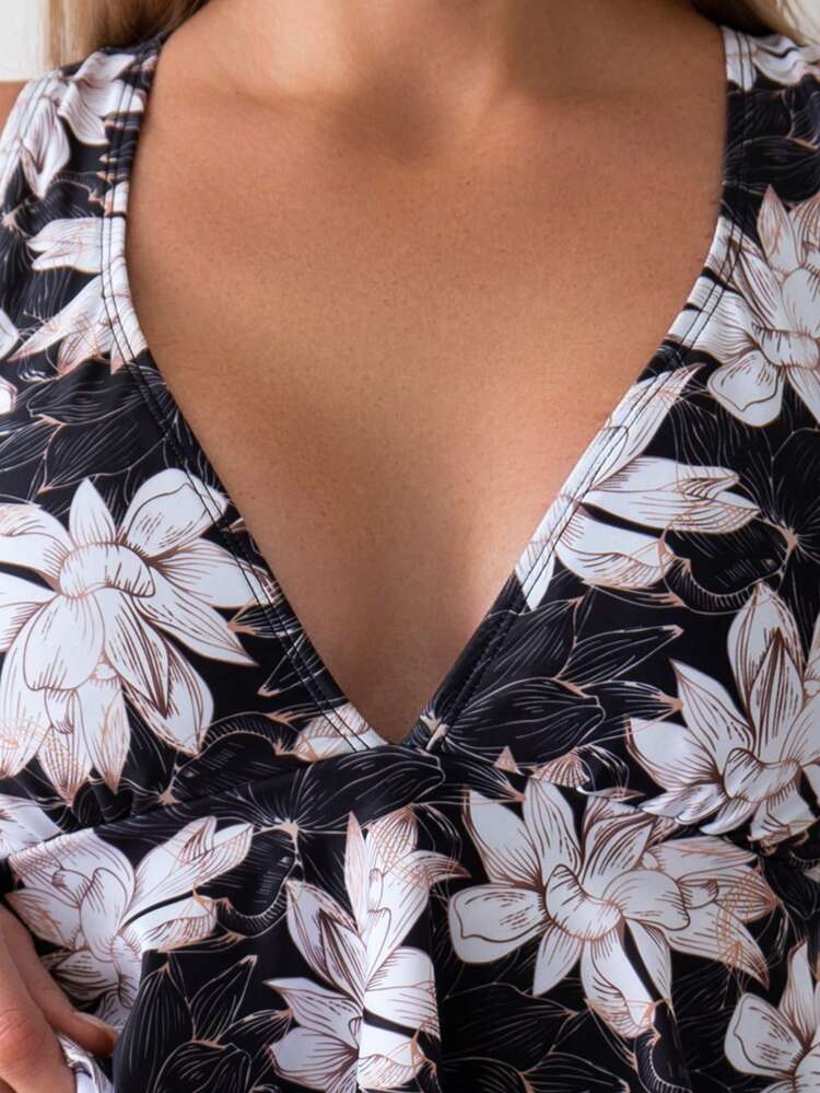 Ladies' Flower Printed Vest And Solid Color Triangle Brief Separated Swimming Suit Summer