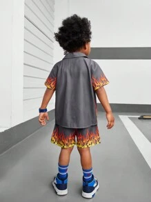 SHEIN 2pcs/Set Young Boy Fashion Stylish Short Sleeve Shirt & Printed Casual Woven Top, Summer Getaway, Holiday, Travel, Relax, Sunbathing - Black - View 2