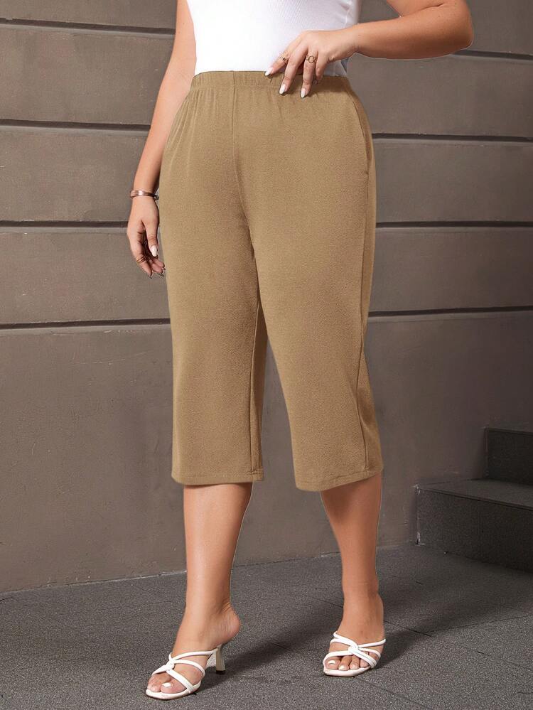 Pantacourt de couleur unie pour femmes de grande taille avec poches