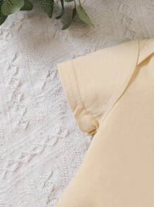 SHEIN Vintaside Kids 新生兒男寶寶帶有有趣字母圖案的休閒可穿戴基礎連身衣 - 白色 - 查看 5