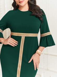 Modelyn Plus Size Ruffle Sleeve Color Block Belted Dress - Dark Green - View 3