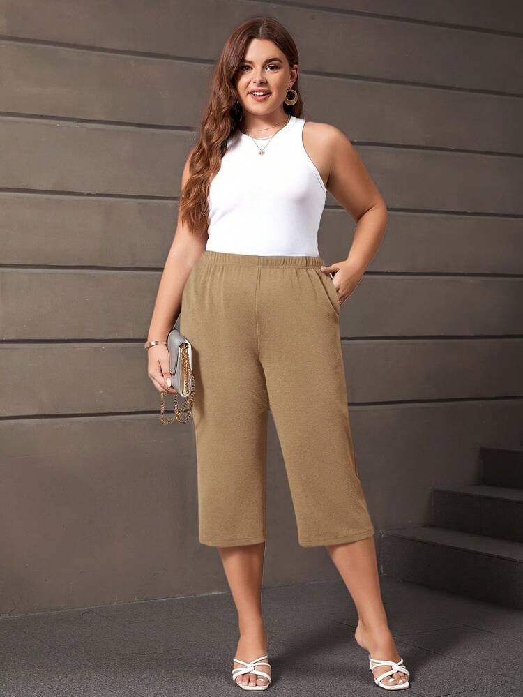 Pantacourt de couleur unie pour femmes de grande taille avec poches