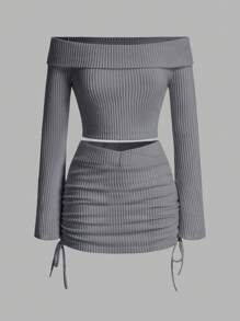 SHEIN EZwear Conjunto casula de mujer para el año nuevo tejido con hombros descubiertos, mangas largas y falda con cordón